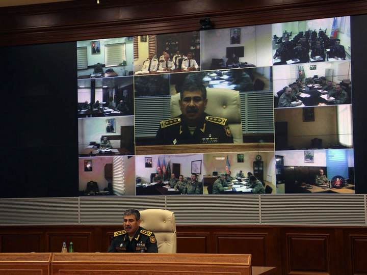 Закир Гасанов дал указания войскам по немедленному и решительному пресечению провокаций противника - ФОТО