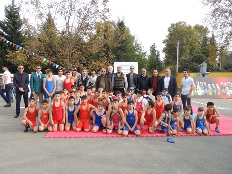 “Neftçi”yə qalib gələn “AzNar” komandası “Nar kuboku”na sahib olub – FOTO