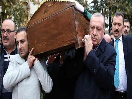 Ərdoğana ağır itki üz verdi – FOTO