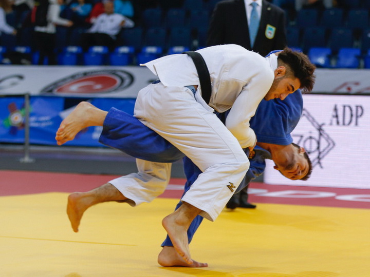 Azərbaycanın gənc cüdoçuları Avropa birinciliyində iki medal qazanıblar