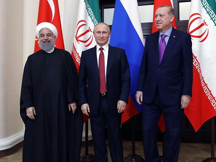 В Сочи завершились переговоры лидеров России, Ирана и Турции