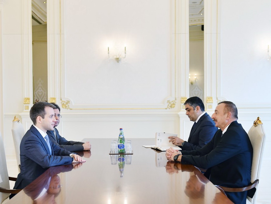 Президент Ильхам Алиев принял министра связи и массовых коммуникаций России