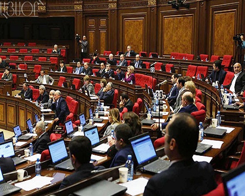 Ermənistan parlamenti müdafiə sahəsində 100 milyon dollarlıq sazişi təsdiqləyib