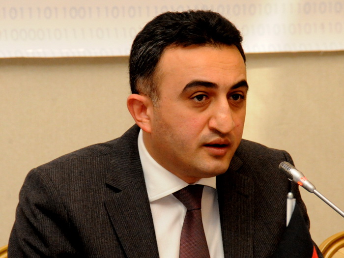 Необходимо понизить стаж работы, требуемый для поступления в адвокатуру - Анар Багиров