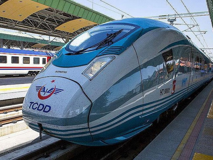 Турция присоединит свои внутренние стальные магистрали к железной дороге Баку-Тбилиси-Карс