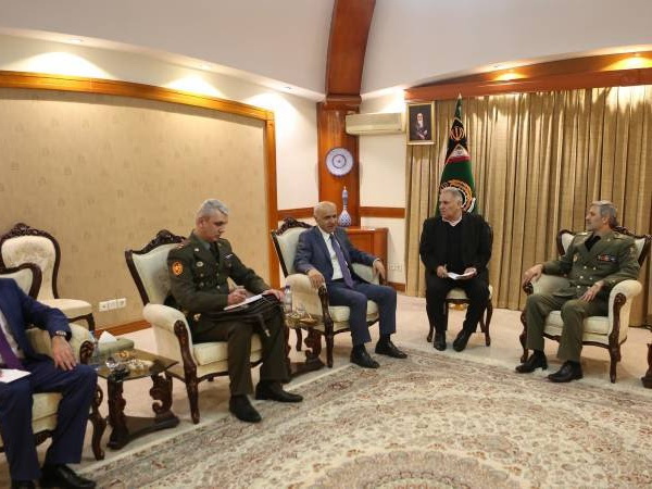 Армянский дипломат на встрече с главой Минобороны Ирана высоко оценил позицию этой страны в карабахском конфликте