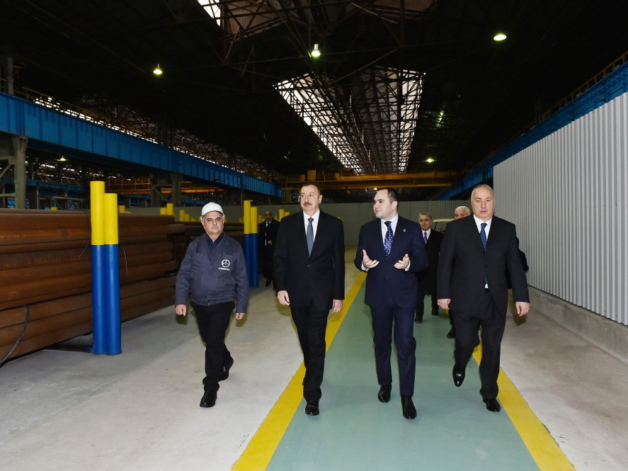 Ильхам Алиев открыл в Сумгайыте трубопрокатный завод ООО Baku Steel Company после реконструкции - ФОТО