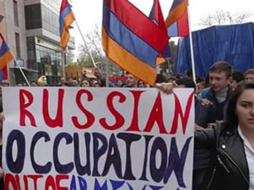 «Кавказский барометр»: Авторитет России в Армении неуклонно падает