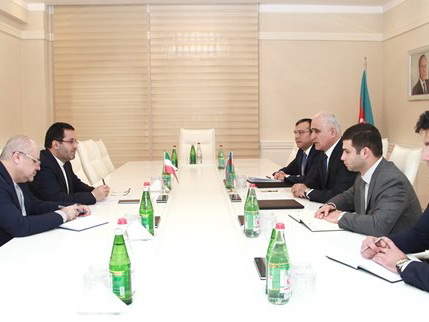 Министр экономики Азербайджана встретился с послом Ирана