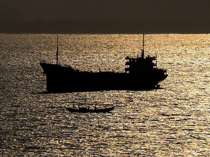 У берегов Южной Кореи обнаружили затонувший китайский траулер