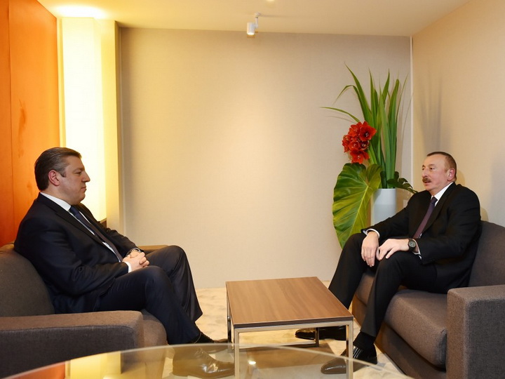 Президент Ильхам Алиев встретился в Давосе с премьер-министром Грузии - ФОТО