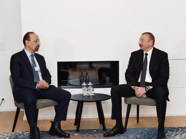  Ильхам Алиев встретился с министром энергетики, промышленности и природных ресурсов Саудовской Аравии - ФОТО