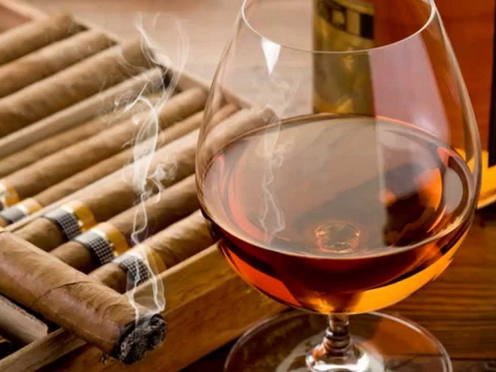Увеличен акциз на ввозимые в Азербайджан спиртные напитки и табачные изделия