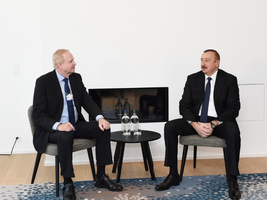 Ильхам Алиев встретился с главным исполнительным директором компании ВР - ФОТО