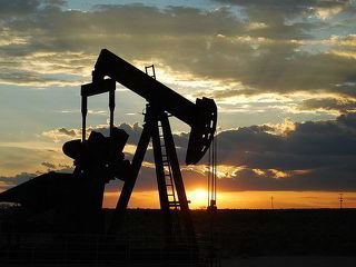 Минэнерго США изменило прогноз по добыче нефти в Азербайджане