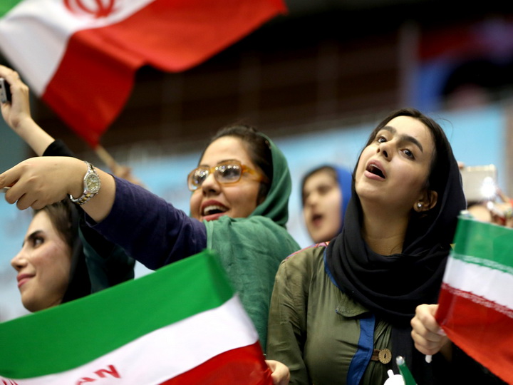 В Иране женщина переоделась мужчиной ради посещения футбольного матча