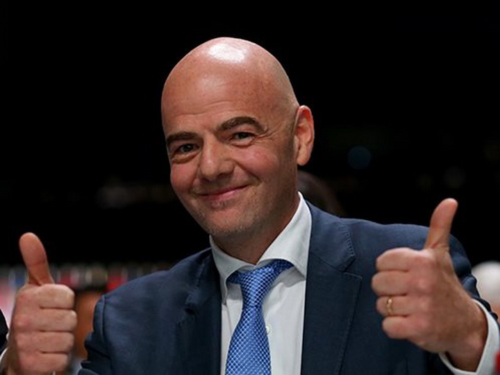Президент ФИФА призвал ввести потолок зарплат для футболистов