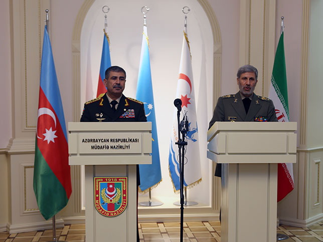 Иран заинтересован в увеличении военной мощи Азербайджана и готов оказать любую помощь в этой области – Министр обороны ИРИ