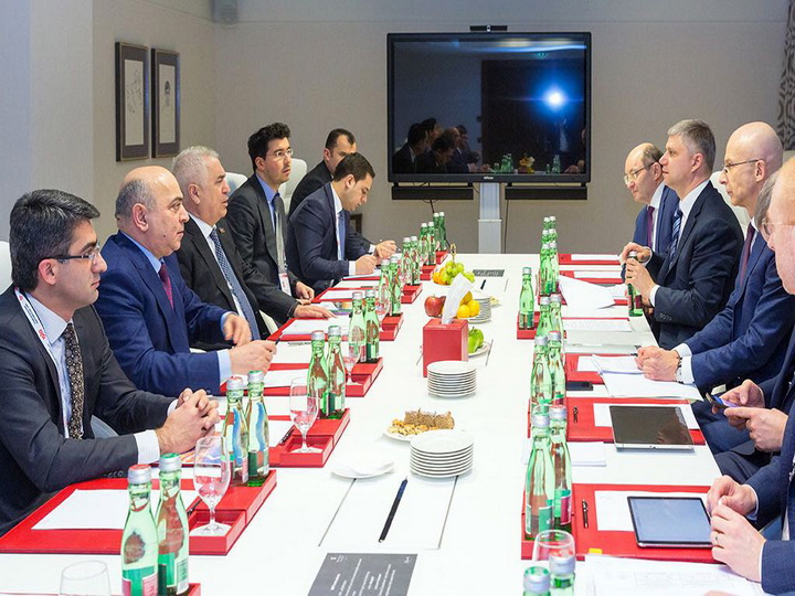 В Вене прошла встреча глав железных дорог Азербайджана и РФ