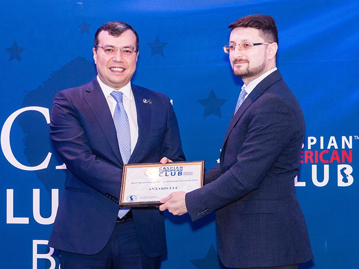 В Баку прошел 11-й СЕО Lunch с участием «Антарис» - лидера рынка качественных офисных принадлежностей – ФОТО