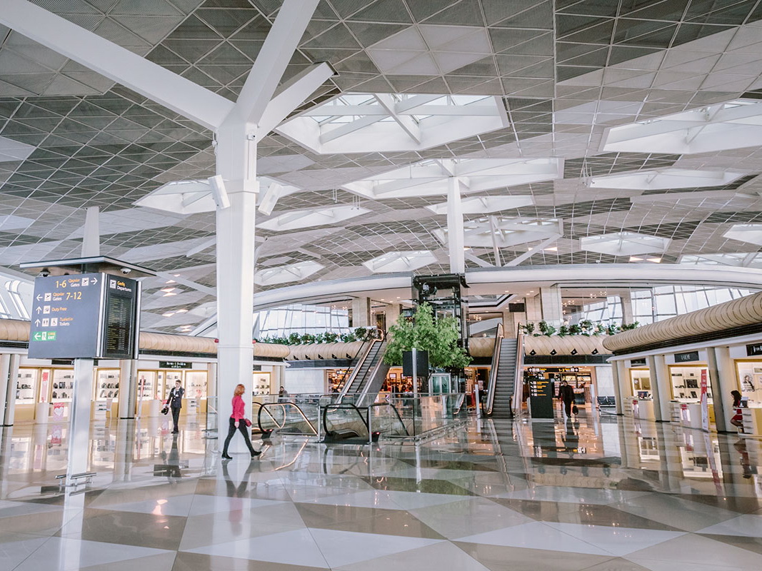 Пассажиропоток через Международный аэропорт Гейдар Алиев вырос на 16%