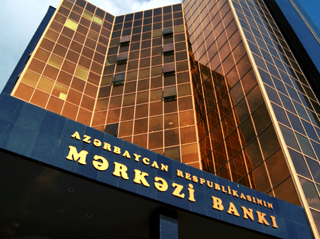 В Азербайджане растет число банкоматов
