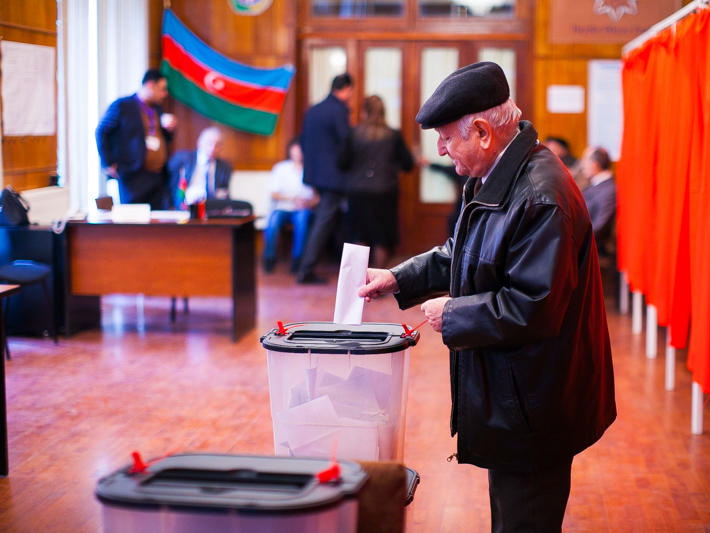 В Азербайджане стартует предвыборная агитационная кампания кандидатов в президенты