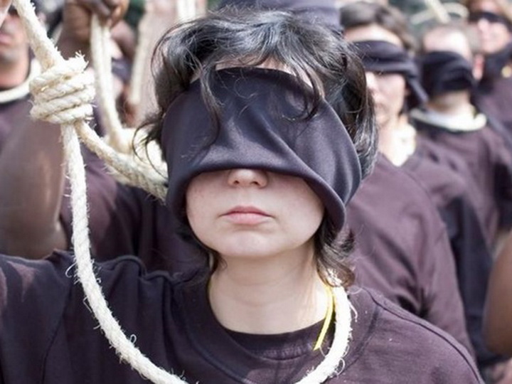 В Ираке приговорили к смертной казни трех женщин-игиловцев из Азербайджана