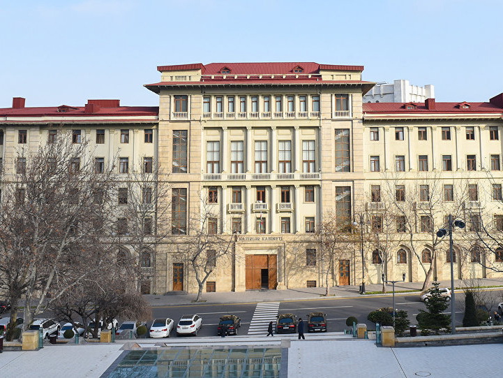 Кабинет министров Азербайджана подаст в отставку