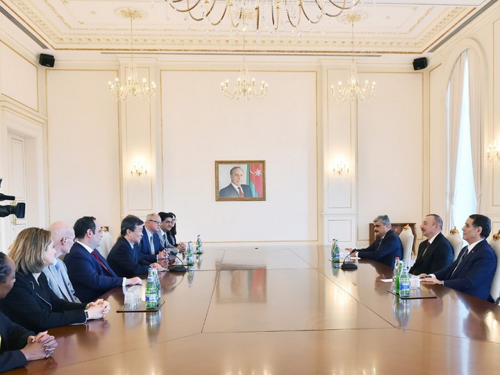 Президент Ильхам Алиев принял делегацию Международного бюро выставок - ФОТО