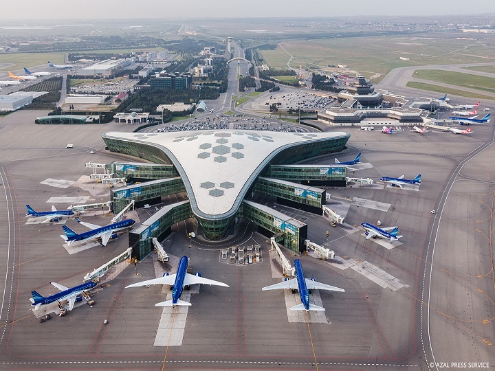 Heydər Əliyev Beynəlxalq Aeroportunun vertolyotdan çəkilmiş nadir kadrları - FOTO