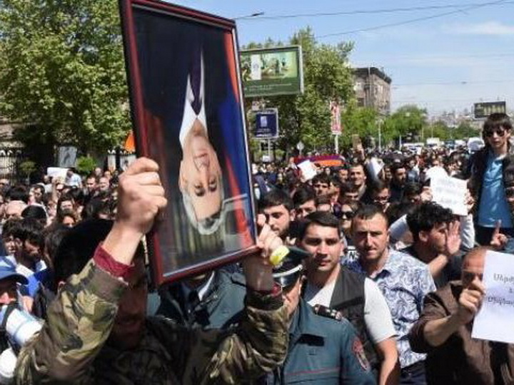 Двойные стандарты: какова была бы реакция Запада, если бы митинги по типу ереванских проходили в Баку? – ФОТО