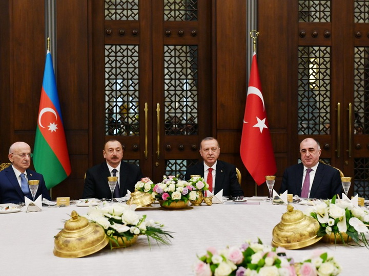 От имени Президента Турции был дан официальный обед в честь Президента Ильхама Алиева - ФОТО