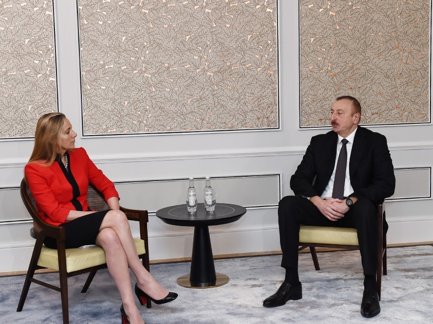 Состоялась встреча Ильхама Алиева с государственным министром Великобритании по торговле и поощрению экспорта – ФОТО
