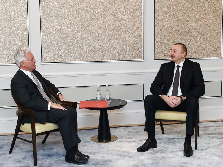 Президент Ильхам Алиев встретился с государственным министром Великобритании по вопросам Европы и Америки - ФОТО