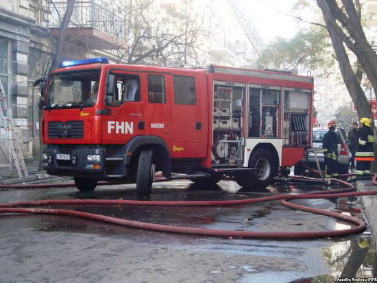 Пожар в ресторане в Баку потушен - ФОТО - ОБНОВЛЕНО