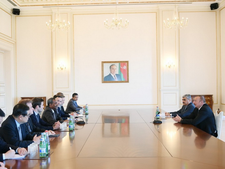 Президент Ильхам Алиев принял членов Совета Правления Азиатского банка развития - ФОТО