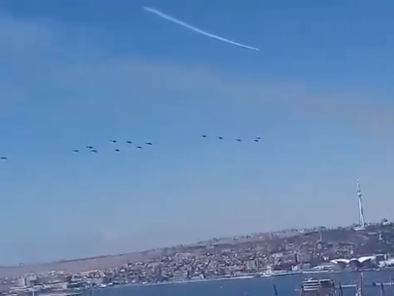 Самолеты ВВС Азербайджана продолжают подготовку к параду в небе Баку – ВИДЕО