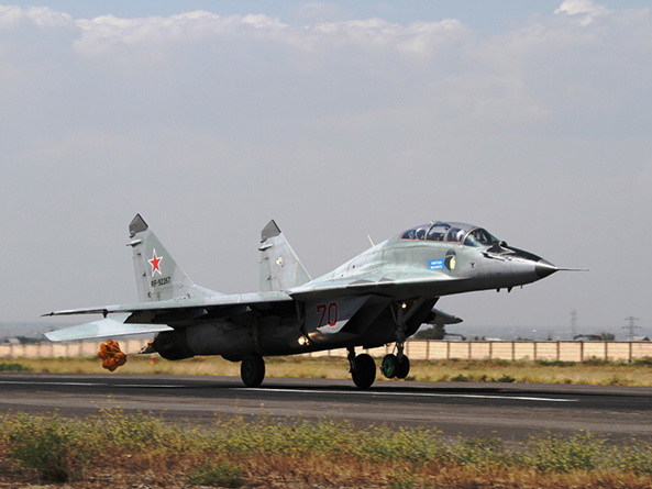 Два истребителя МиГ-29 поступили на российскую авиабазу в Армении