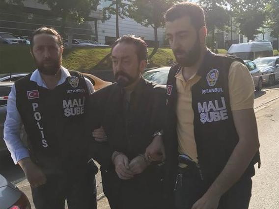 В Турции задержан Аднан Октар и его последователи – ФОТО – ВИДЕО