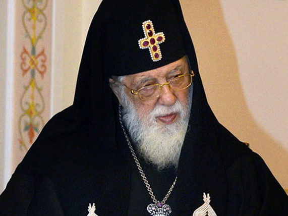 Патриарх Грузии почувствовал себя плохо во время службы