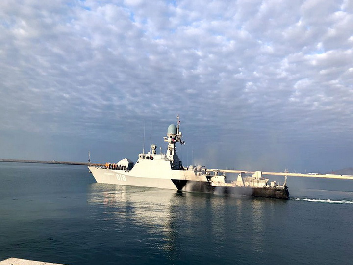 Корабли, участвовавшие в «Кубке моря-2018», покинули порт Баку - ФОТО