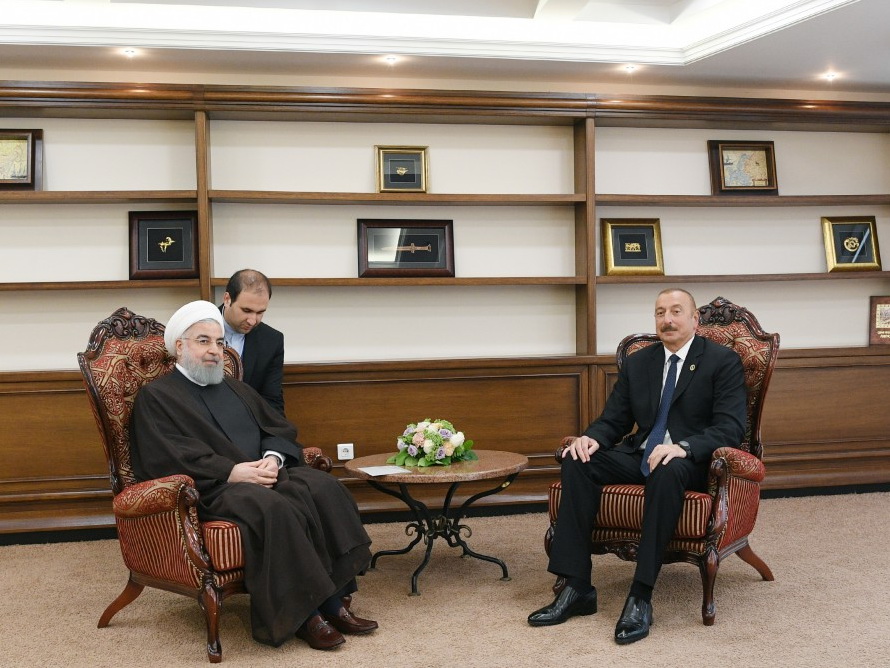 Президент Ильхам Алиев встретился в Актау с Хасаном Роухани