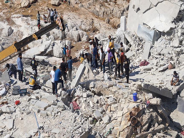 В результате взрывов в Идлибе погибло 67 человек
