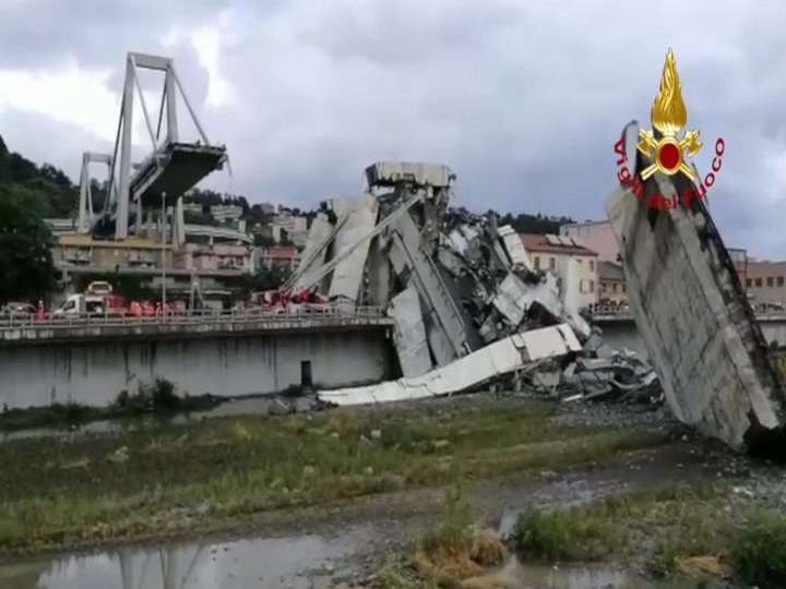 Опубликованы кадры моста в итальянской Генуе в момент разрушения – ВИДЕО