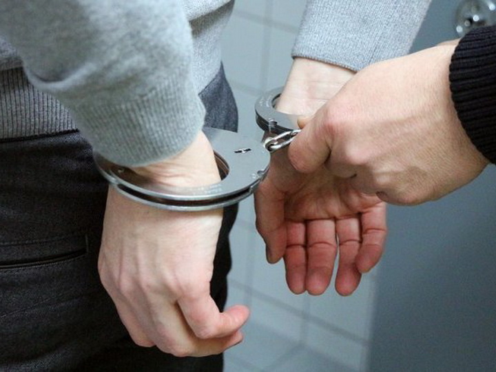 В Баку вынесен приговор наркоману, избившему родителей с требованием продать дом и купить ему «дозу»