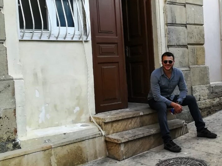 EMIN показал поклонникам квартиру в Баку, где родился – ФОТО
