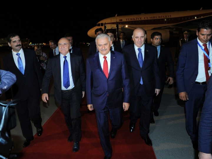 Председатель Великого национального собрания Турции находится с визитом в Азербайджане
