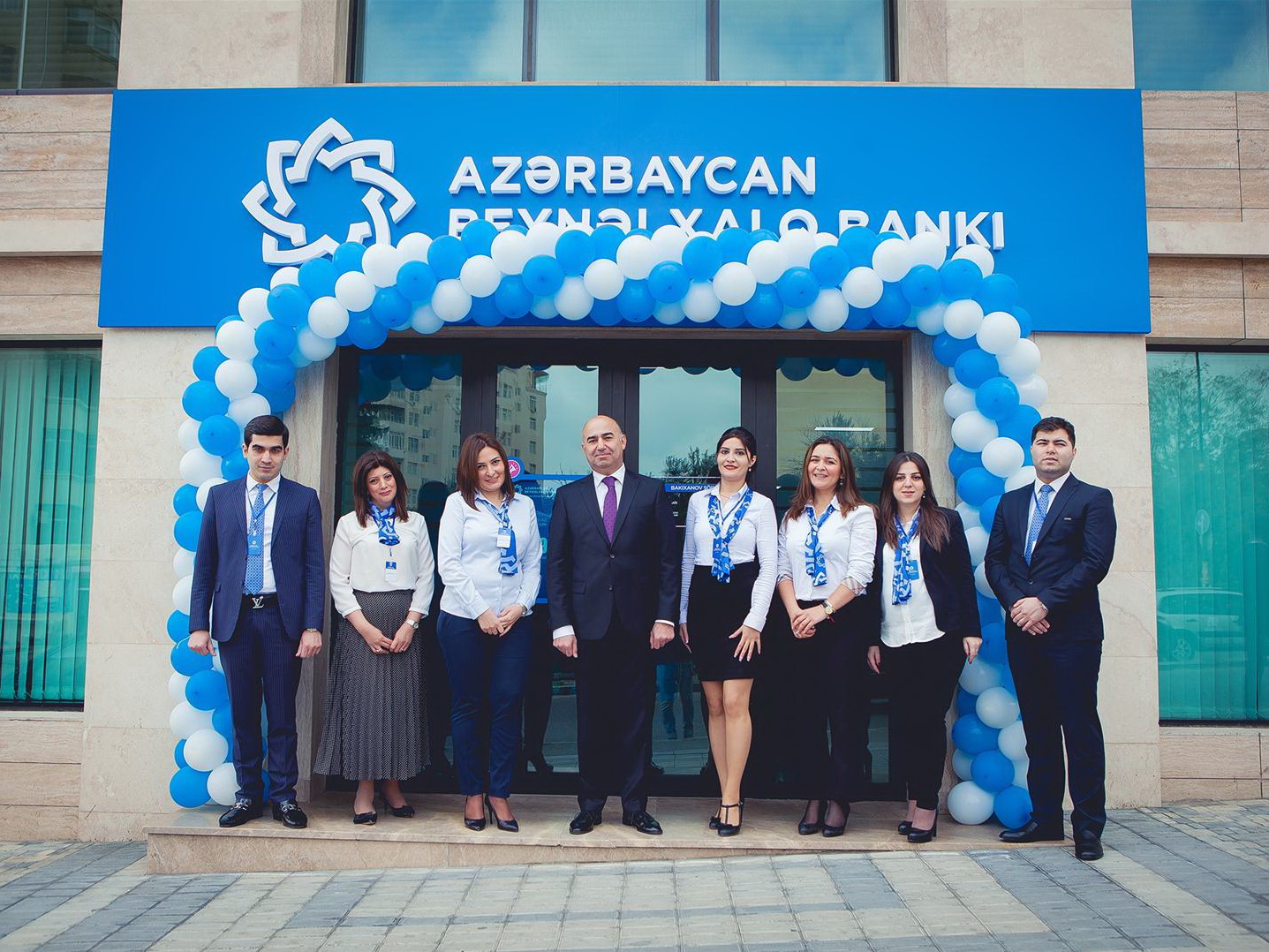 Состоялось открытие отделения «Бакиханов» Международного банка Азербайджана по новому адресу – ФОТО