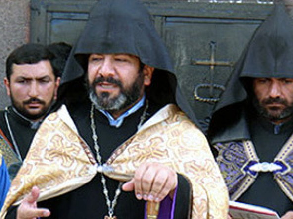 В Тбилиси представители армянского духовенства провели акцию протеста